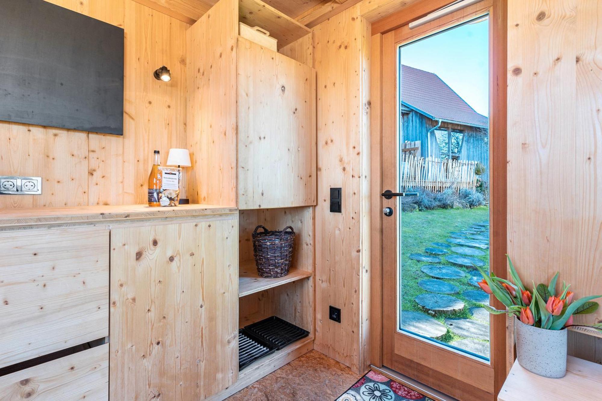Tiny Houses Der Dorfscheune Bieselsberg エクステリア 写真